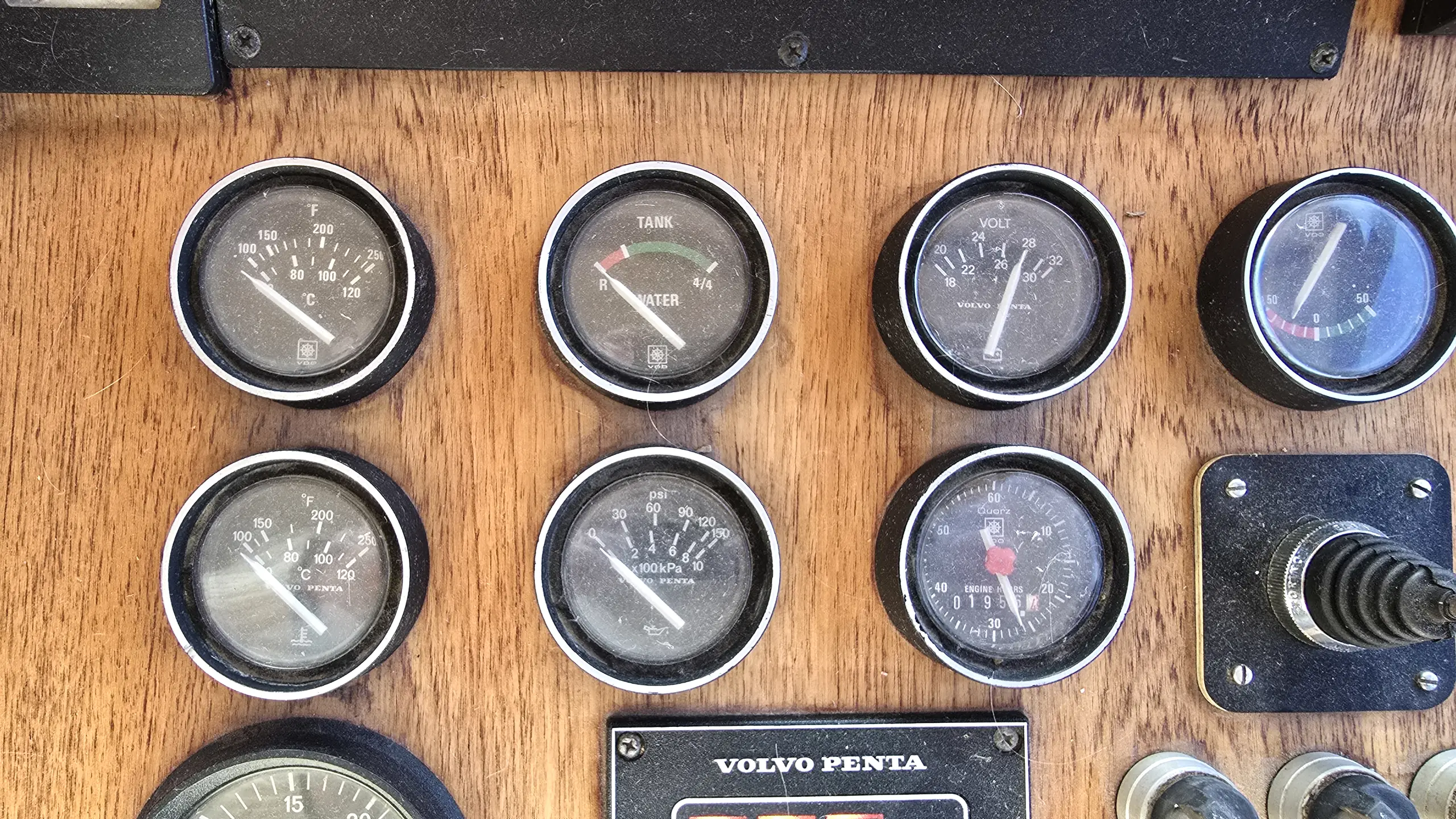 motorbåd-neptunus-145-boatbrokers (15) neptunus 145 motorbåd boatbrokers