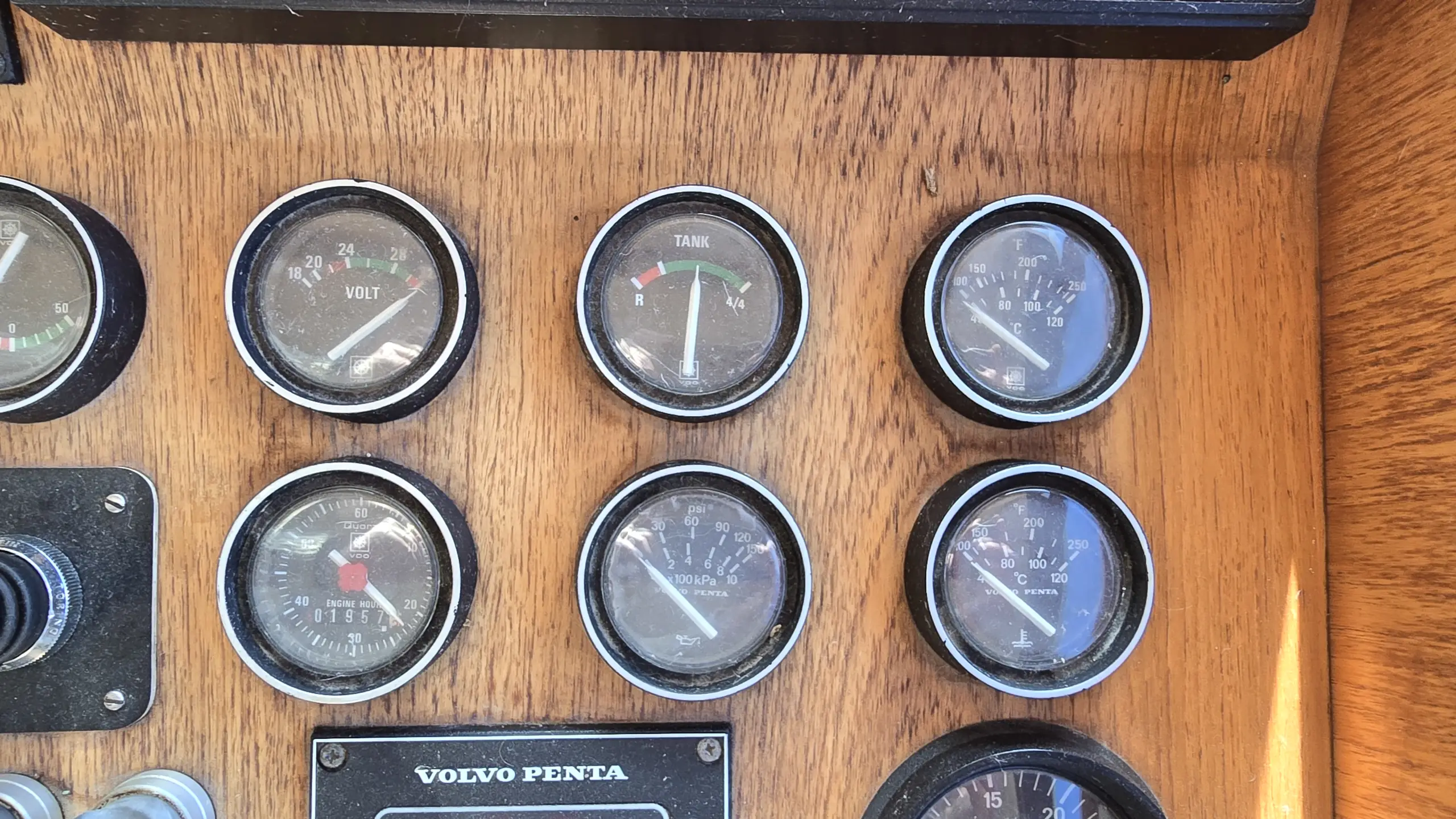 motorbåd-neptunus-145-boatbrokers (16) neptunus 145 motorbåd boatbrokers