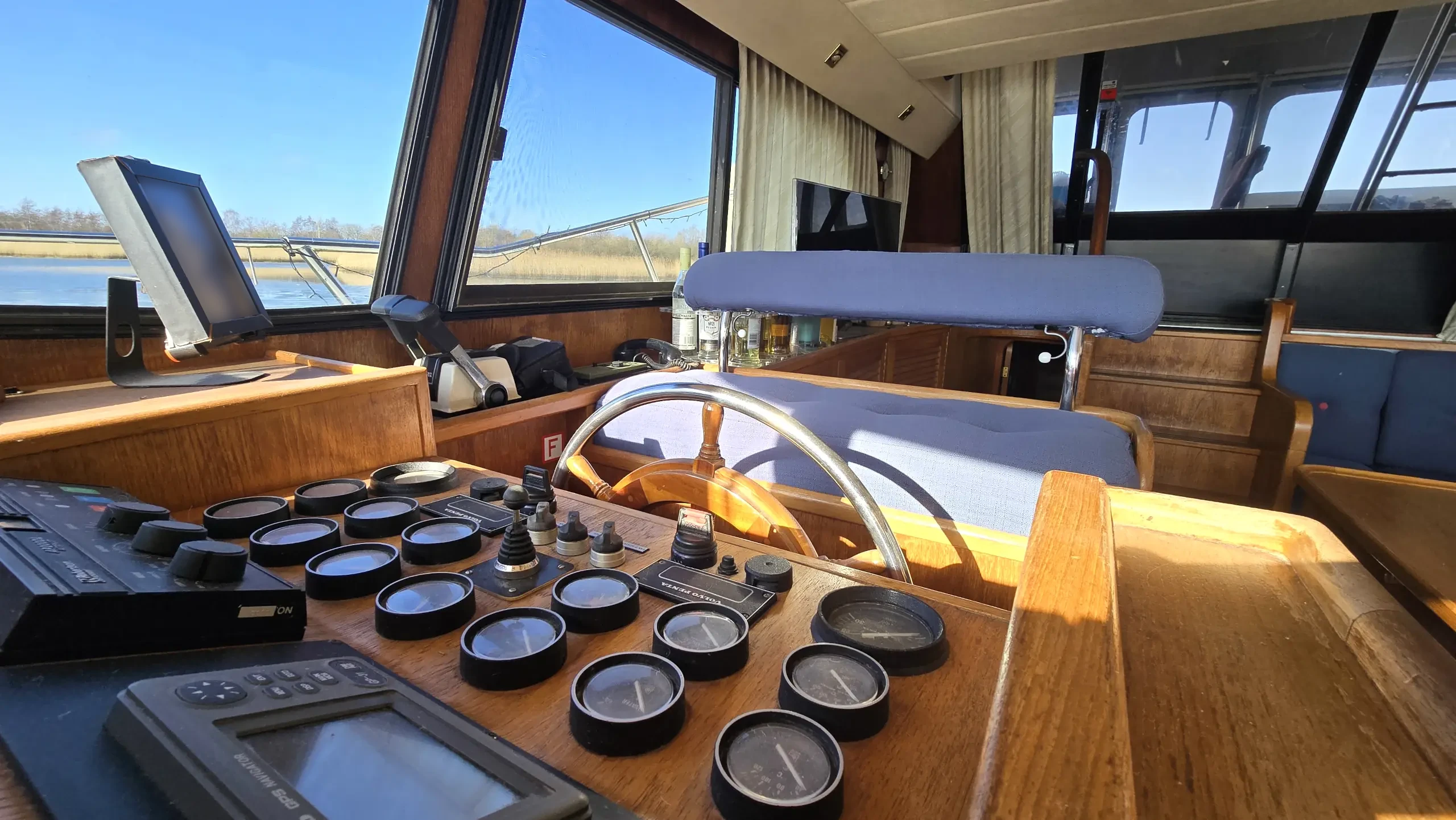 motorbåd-neptunus-145-boatbrokers (46)