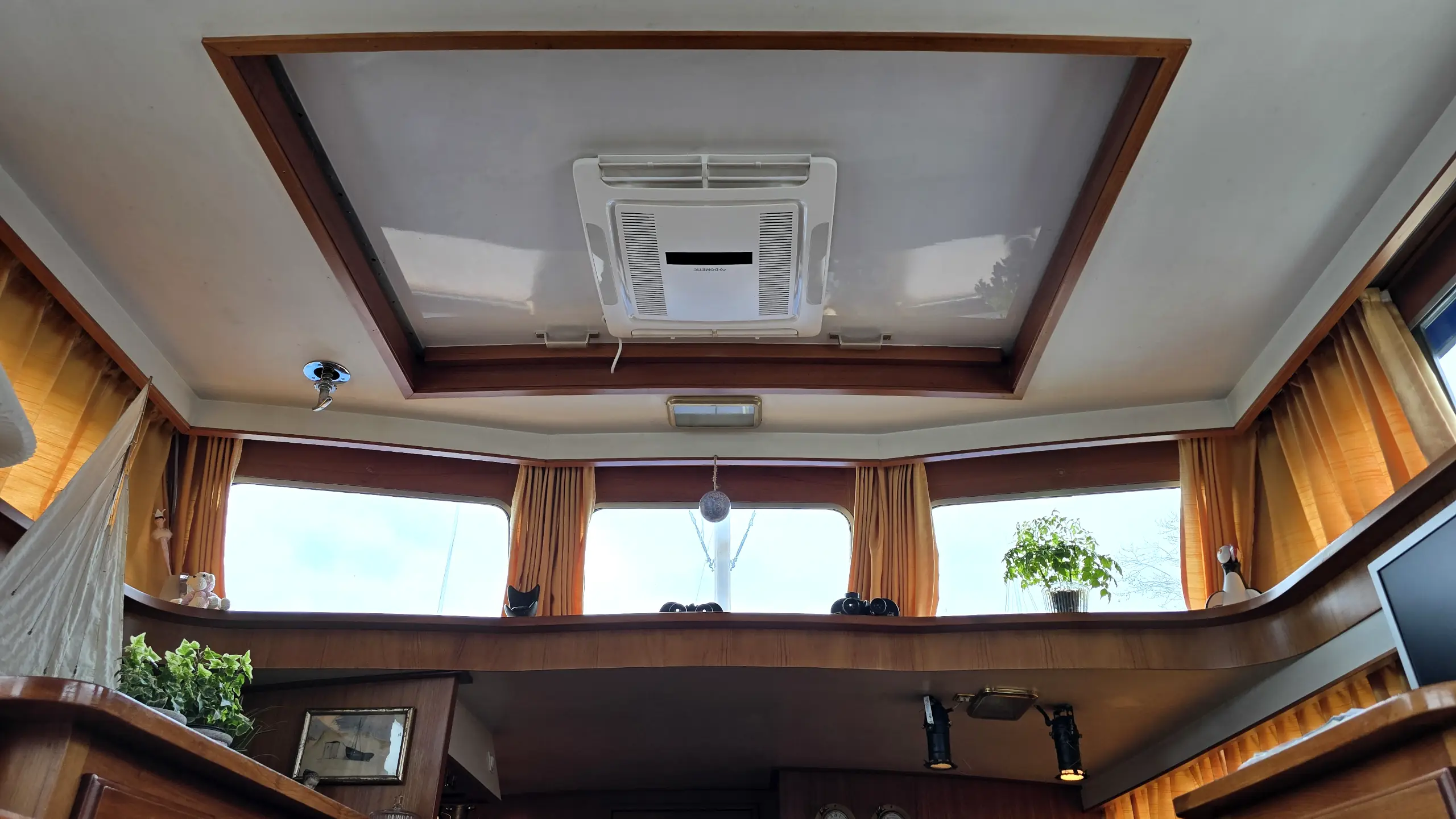 motor-boat-super-van-craft-1380 (102)