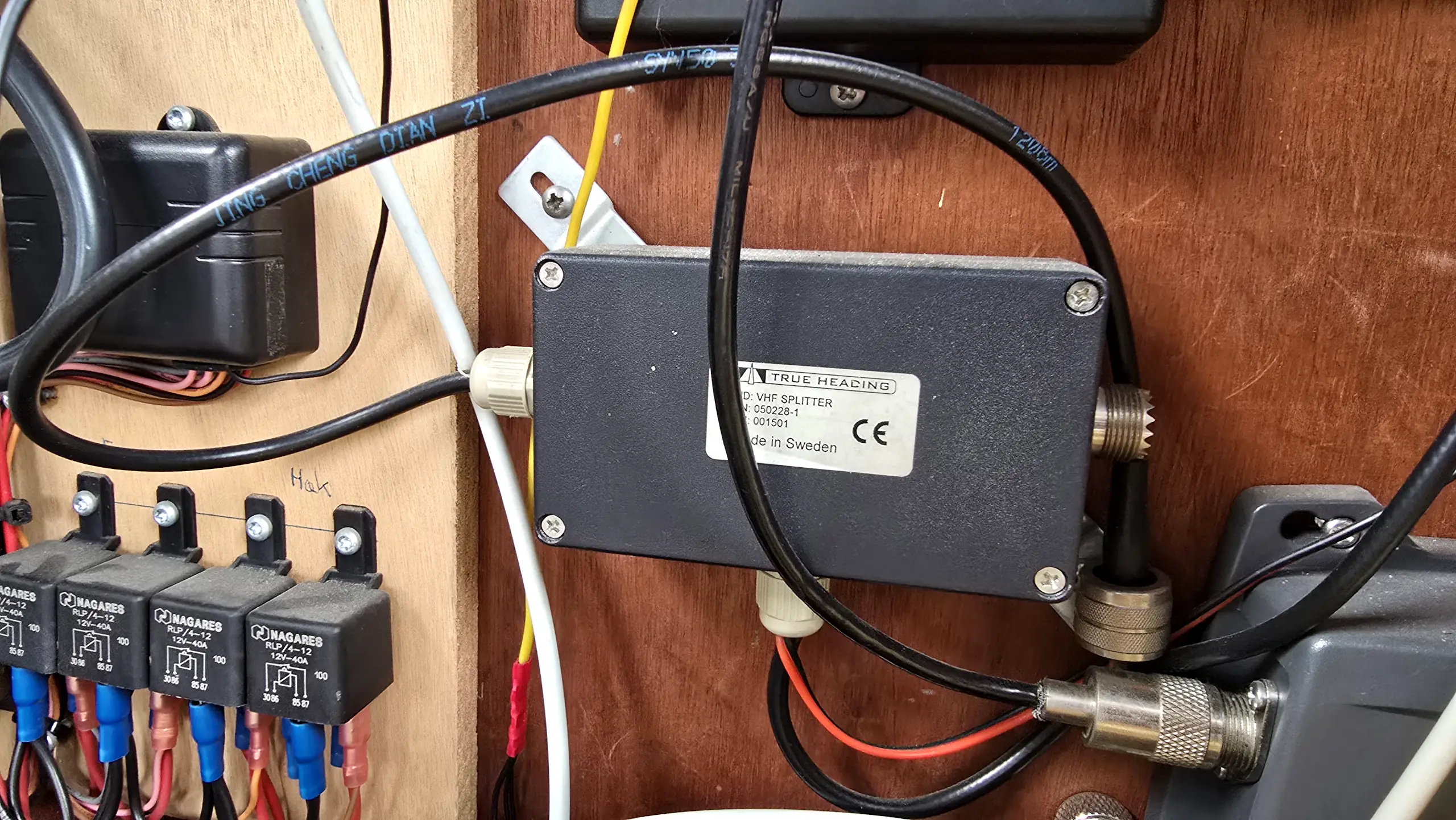 motor-boat-super-van-craft-1380 (87)