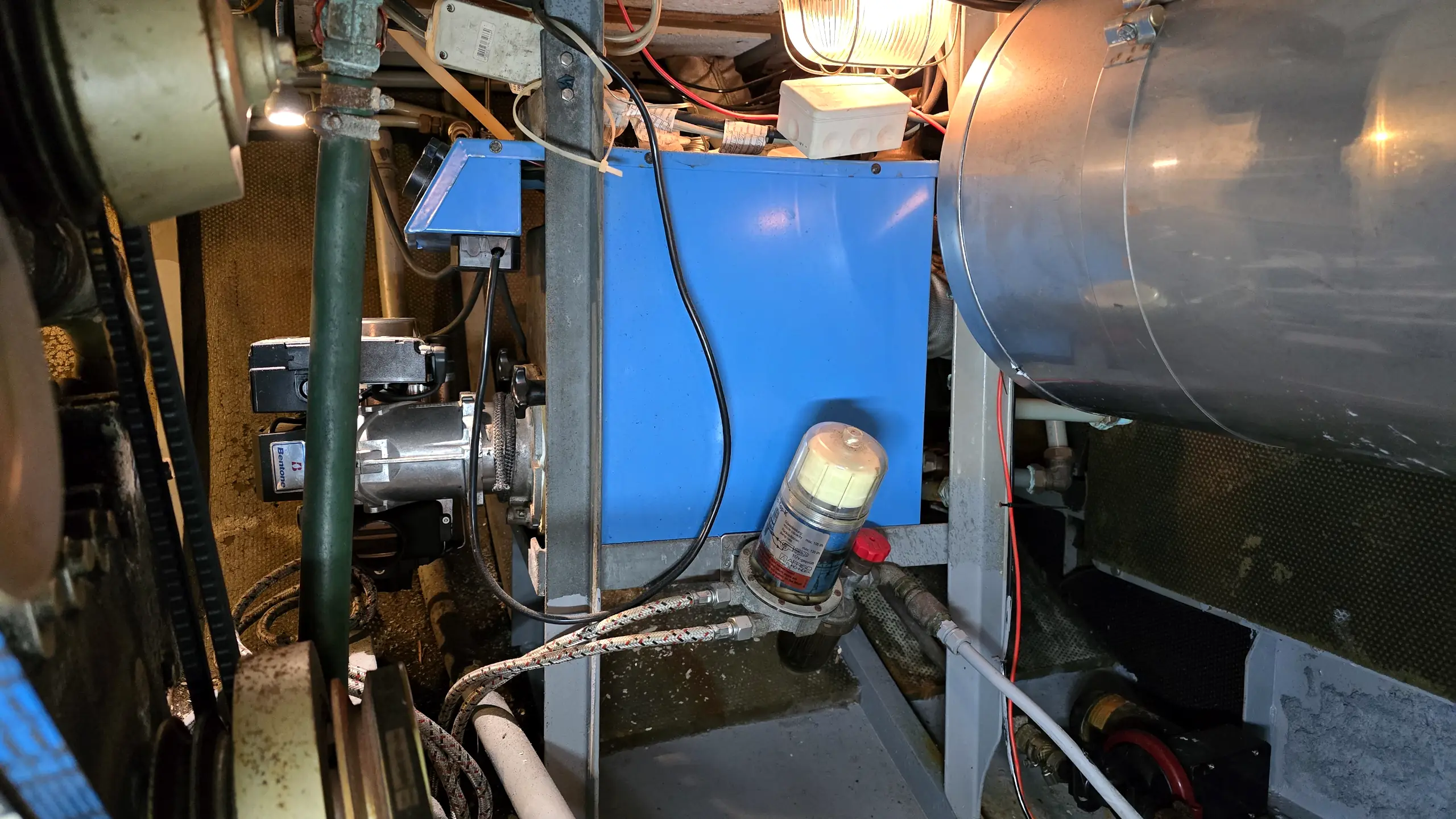 motor-boat-super-van-craft-1380 (93)