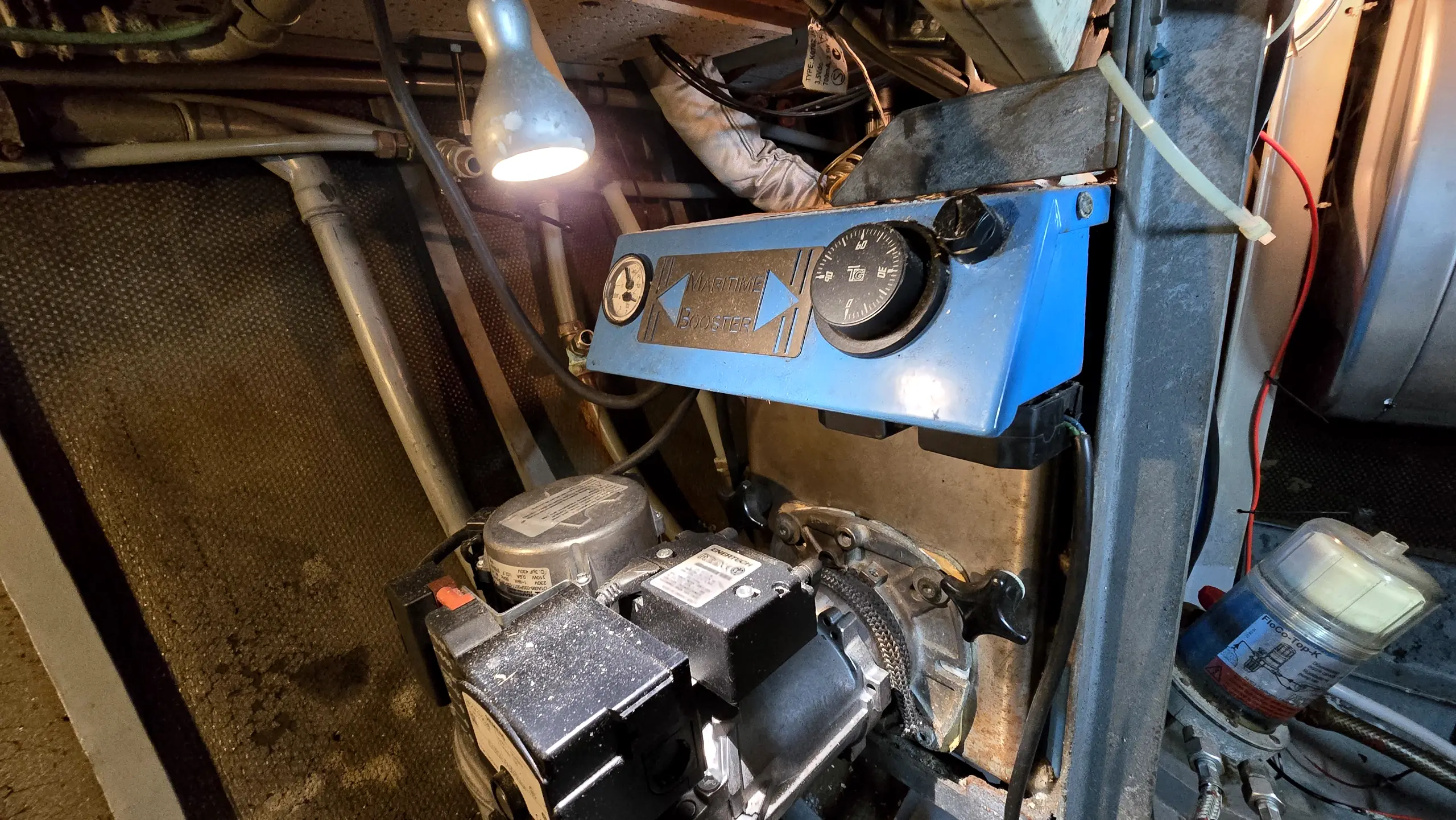 motor-boat-super-van-craft-1380 (95)