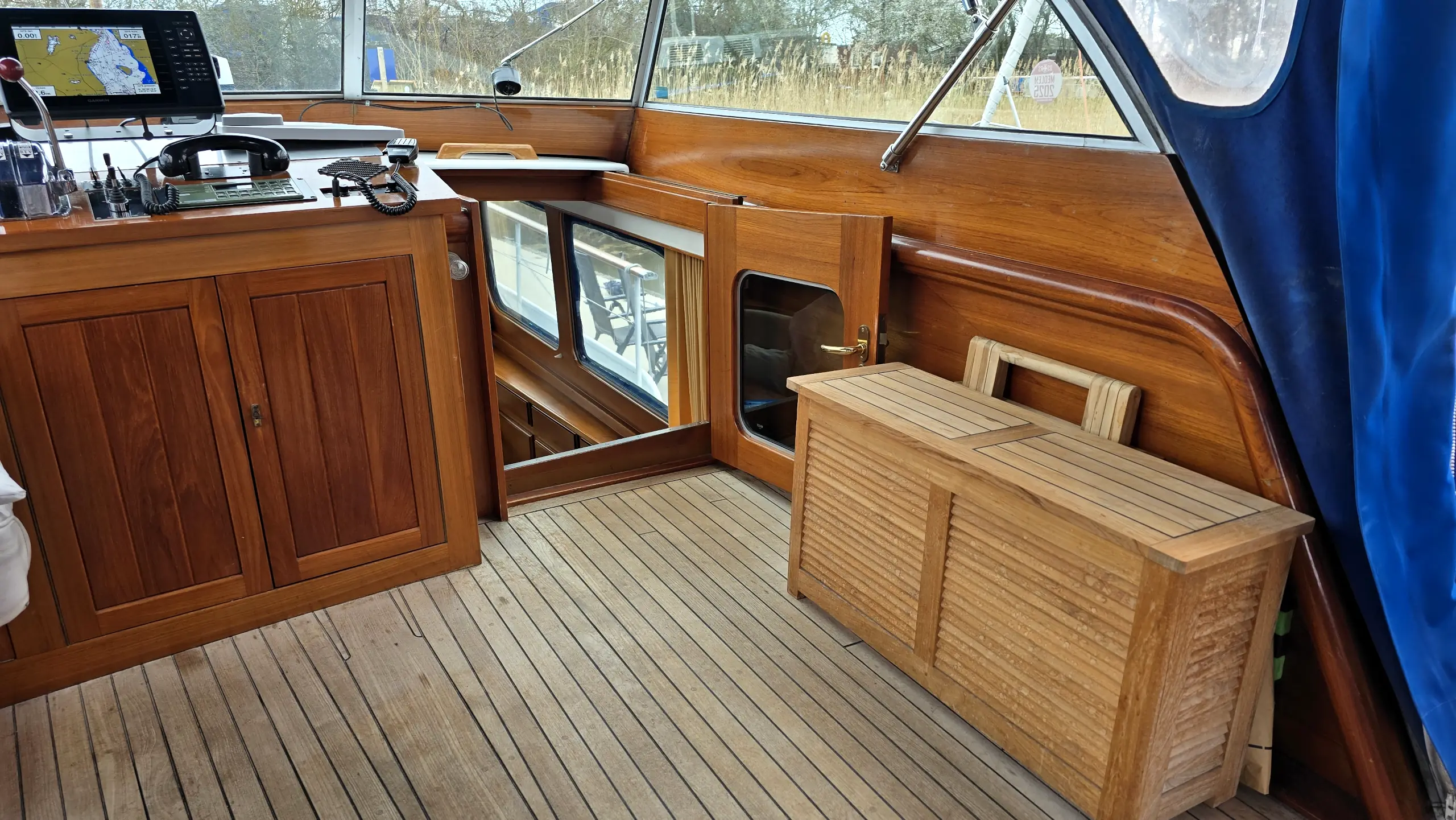 motorbaad-super-van-craft-1380 (19) super van craft 1380 for sale