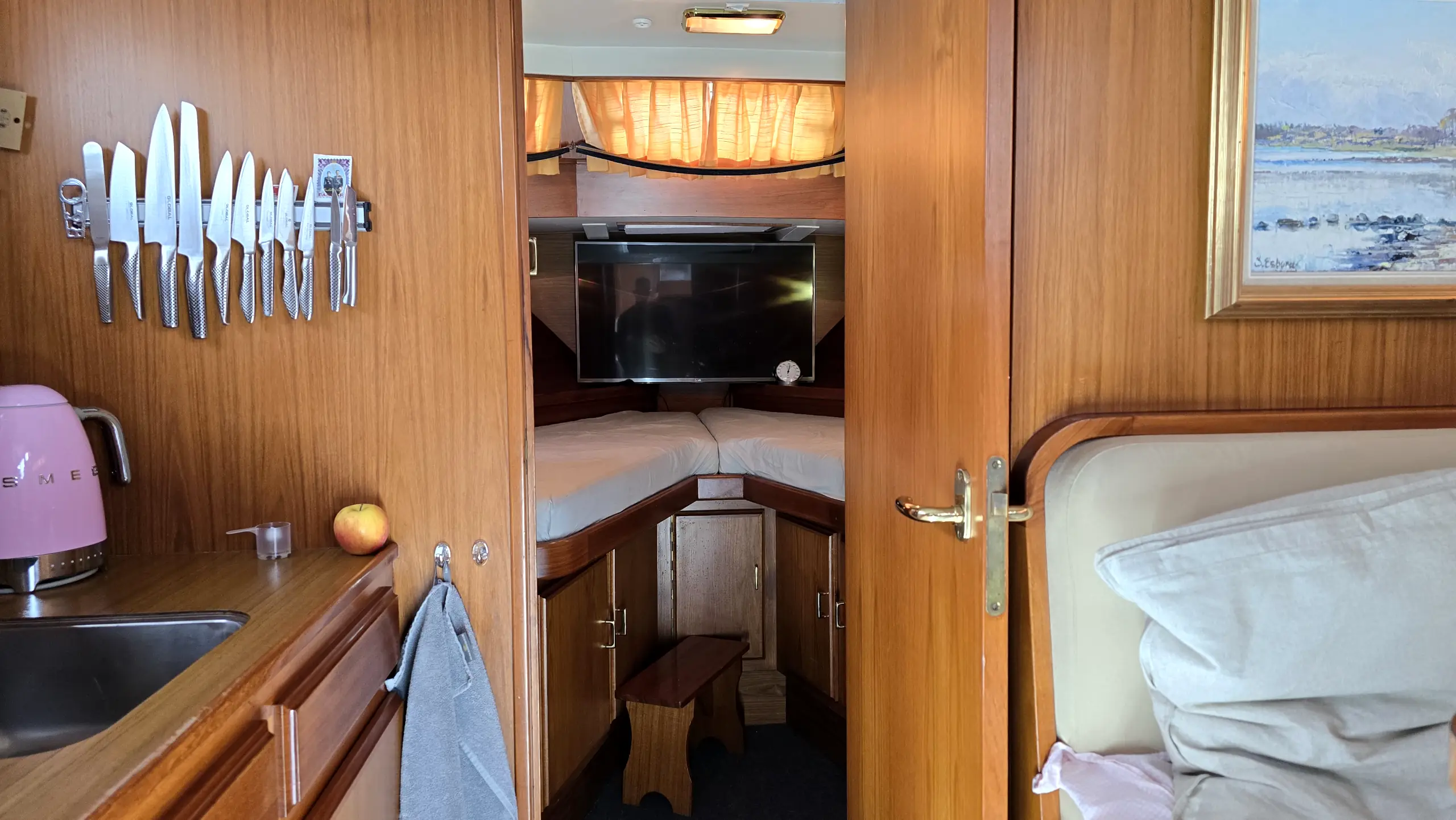 motorbaad-super-van-craft-1380 (49) super van craft 1380 for sale