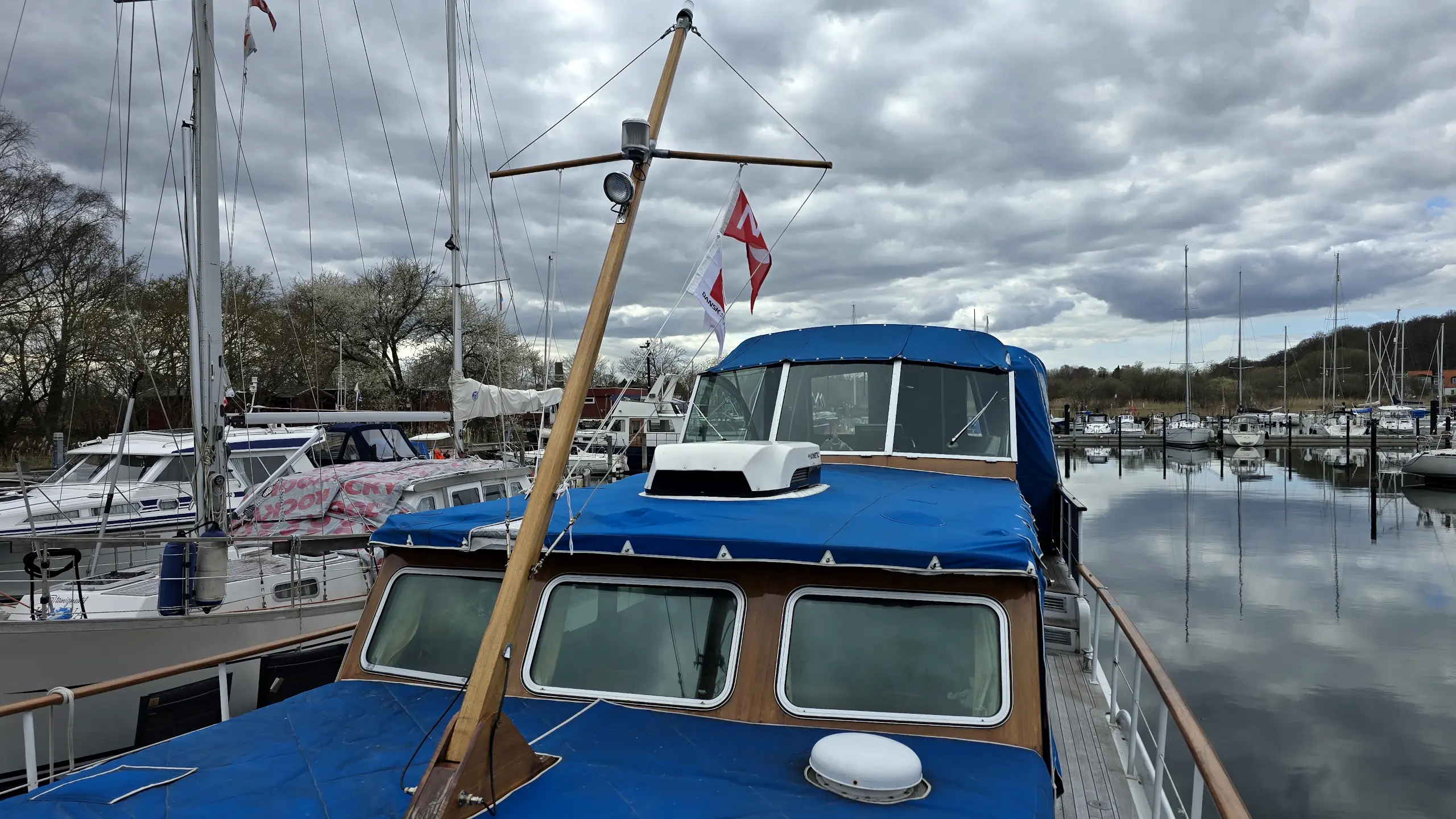 motorbaad-super-van-craft-1380 (77) super van craft 1380 for sale