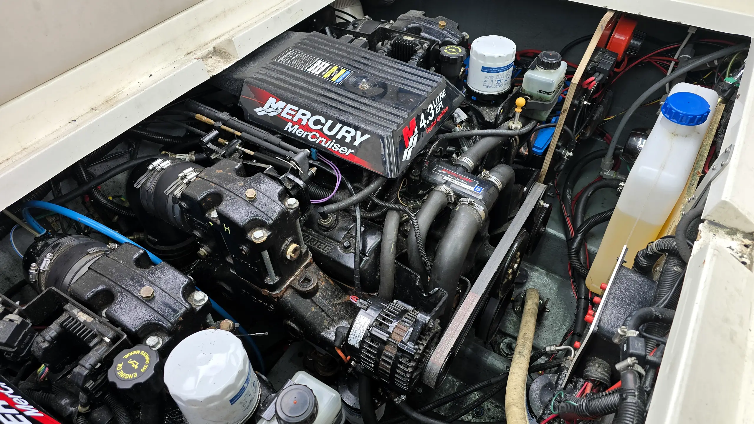 sea-ray-290-till-salu (14)