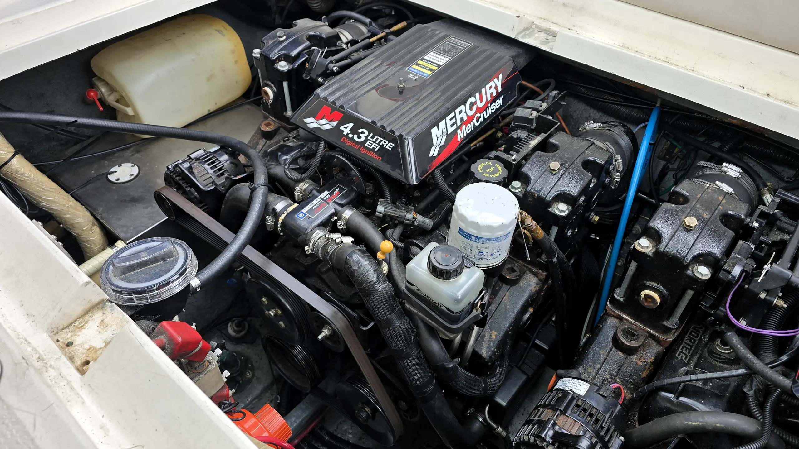 sea-ray-290-till-salu (15)